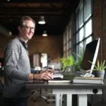 office-desk-6952919_1280